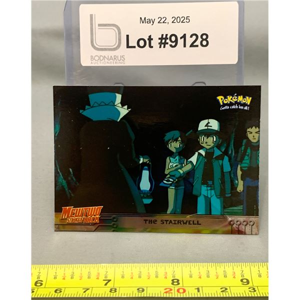Pokémon Topps #19 Mewtwo Strikes Back 1999 - The Stairwell Foil Holo Card Crease Rare