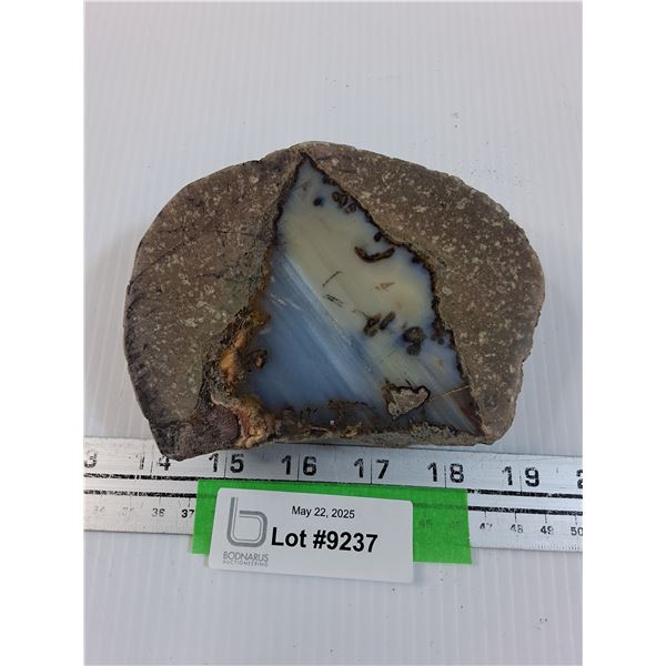 Agate Rock - 5" x 4" x 2"