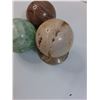 Image 5 : (3) Round Polished Rocks & One Stand - Assorted
