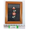 Image 1 : Vintage Tufted Floral Art in Frame - 8.5" x 6.5"