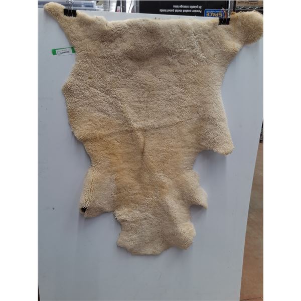 Sheepskin Rug - 39" x 48"