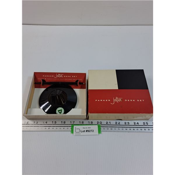 Vintage University of Saskatchewan Parker Jotter Desk Set in Box - New Old Stock