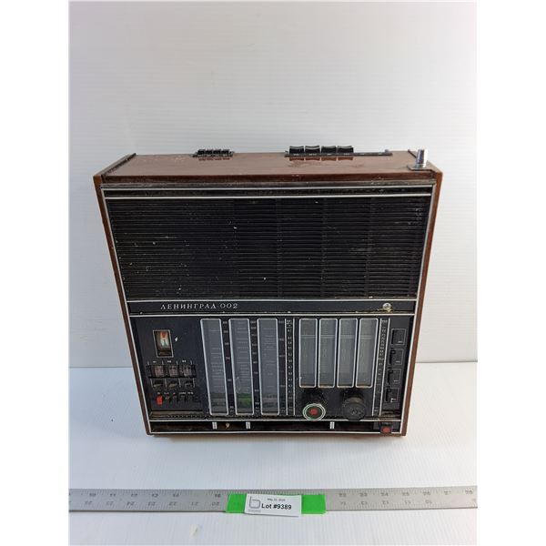 Vintage Leningrad 002 Radio - As Is
