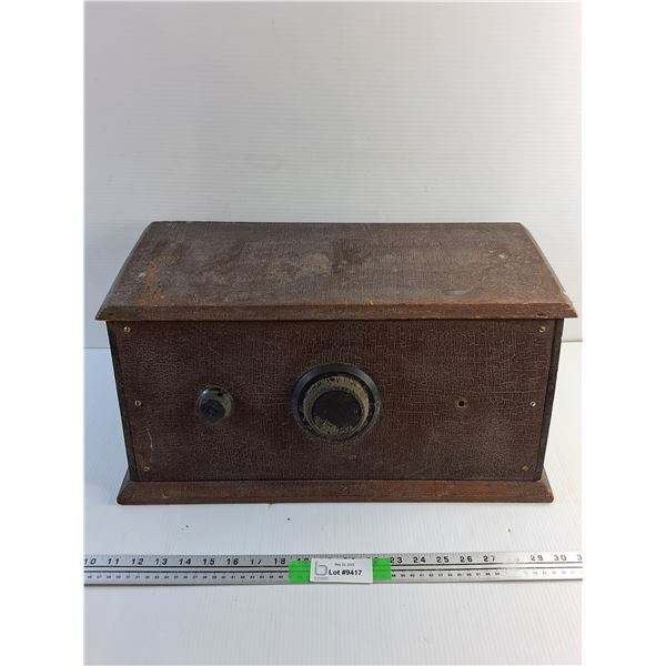 Antique Radio - As Is