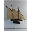 Image 1 : Vintage Ship Display Model