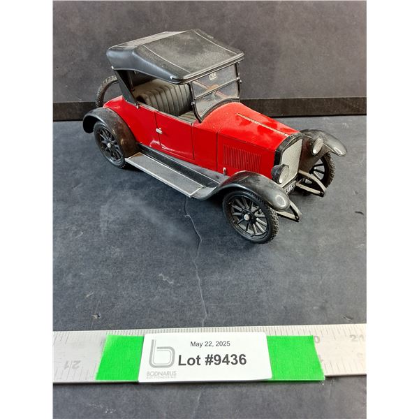 Vintage Die Cast Car Model
