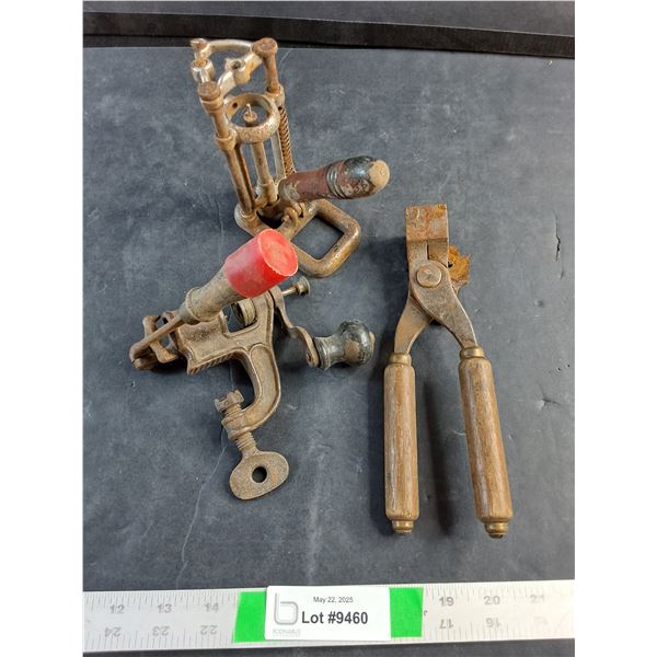 Bullet Mold, Cartridge Crimper and Ammunition Reloader