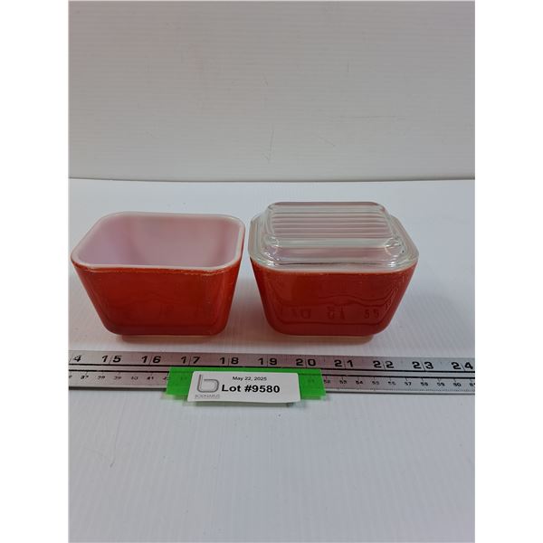 (2) PYREX Vintage Red Refrigerator Dish w/One Lid - 4.5" x 3.5"