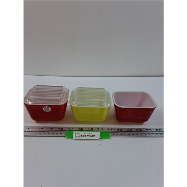 (3) PYREX Vintage Red & Yellow Refrigerator Dish w/ Two Lids - 4.5" x 3.5"