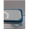 Image 4 : (2) PYREX Vintage Blue Refrigerator Dish w/Lids - 4.5" x 7" - Has Chip on Lid