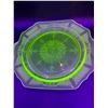 Image 3 : Uranium Glass Princess Pattern Serving Plate - 10.5"