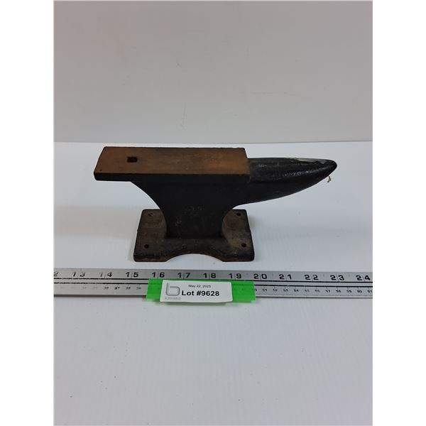 Anvil - 9" x 3" x 4"