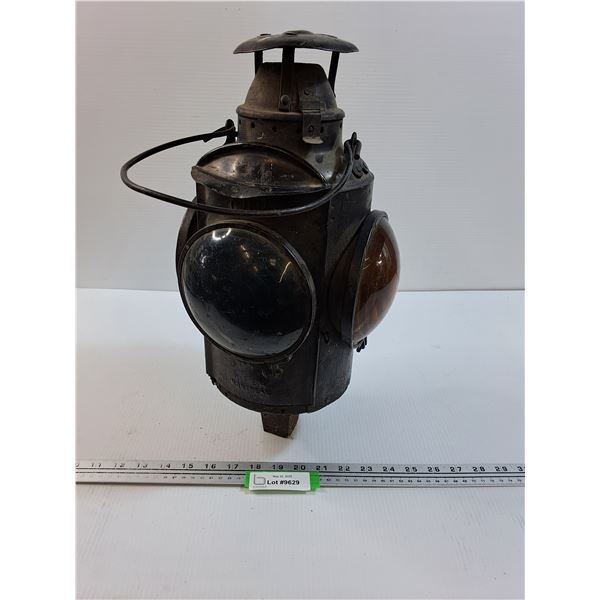 Vintage CNR Railway Oil Lamp - 17" x 9" - CANNOT SHIP, HAS HAZARDOUS CONTENTS