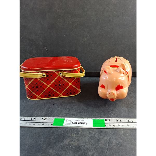 Vintage Piggy Coin Bank and Lunch Box