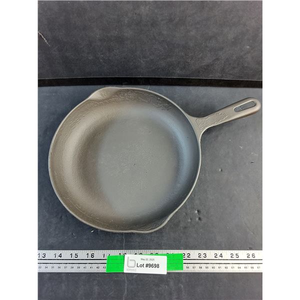 10" Levcoware Cast Iron Frying Pan