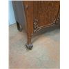 Image 11 : *Quarter Cut Oak China Cabinet Curved Glass and Claw & Ball Feet - Cannot Ship