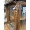 Image 9 : *Quarter Cut Oak China Cabinet Curved Glass and Claw & Ball Feet - Cannot Ship