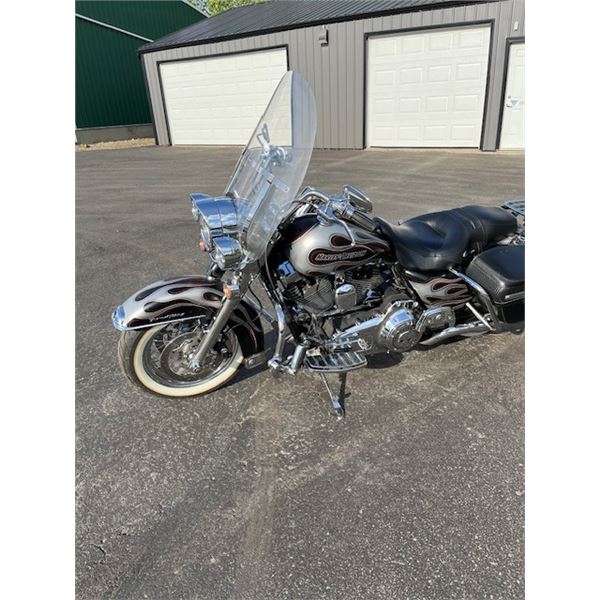 2010 Road King Harley Davidson Motorcycle-Located offsite