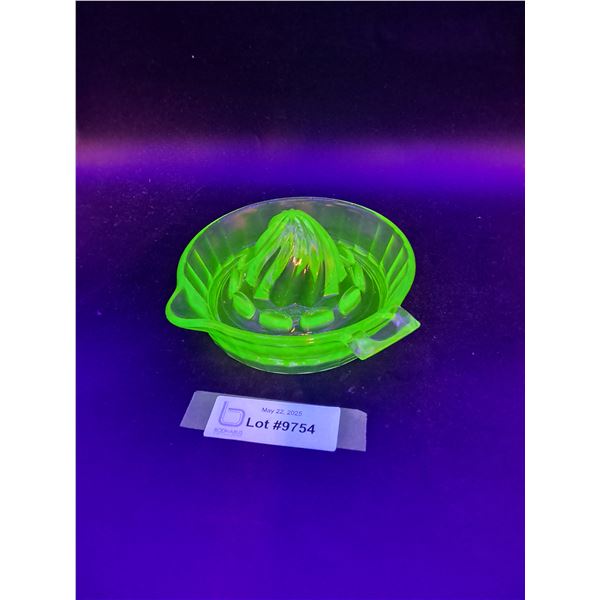 Uranium Glass Juicer - 6" Diameter