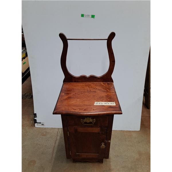 *Antique Wooden Wash Stand - Cannot Ship