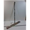 Image 1 : Asian Made Ocean Fishing Rod - Extended (133" Long), Compact (36" Long)