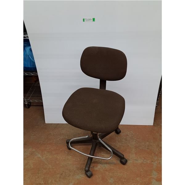 *Office Chair - 17 x 17 x 36" - Pick Up
