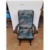 Image 1 : *Cushioned Rocking Chair - 27 x 29 x 40" - Cannot Ship