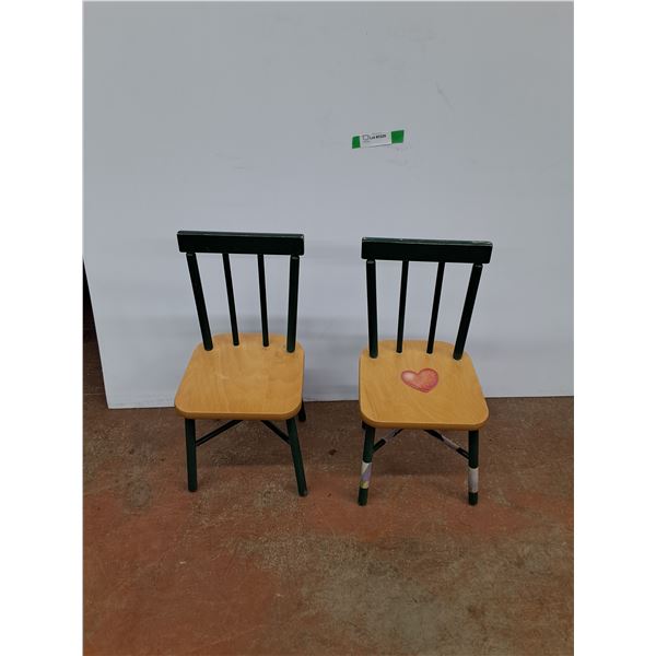 *(2) Kids Chairs 9 x 9 x 20" - Pickup Preferred