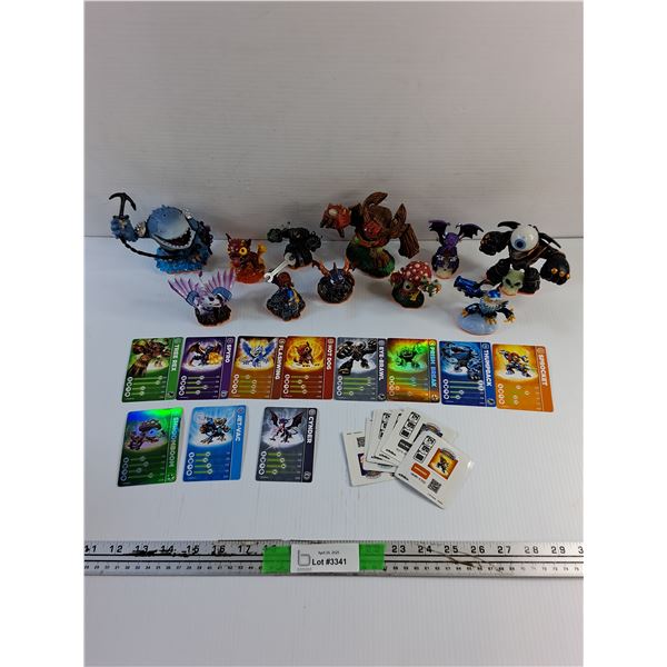 Skylander Giants Figures, Trading Cards and Stickers