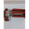 Image 4 : Red 1/2 Ton Jack - CANNOT SHIP
