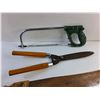 Image 2 : (2) Hand Saws and Gardening Shears