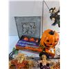 Image 3 : Various Halloween Decorations