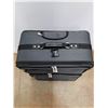 Image 2 : *Travel Luggage Case - 31 x 20 x 11" - Pick up