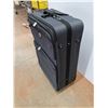 Image 3 : *Travel Luggage Case - 31 x 20 x 11" - Pick up