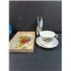 Image 3 : Lot: Vase, MCM Floral Serving Dish, Teacup/Saucer, Unicorn, Misc