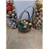 Image 4 : *Christmas Tree Ornaments, Wicker Basket and Gift Wrappers
