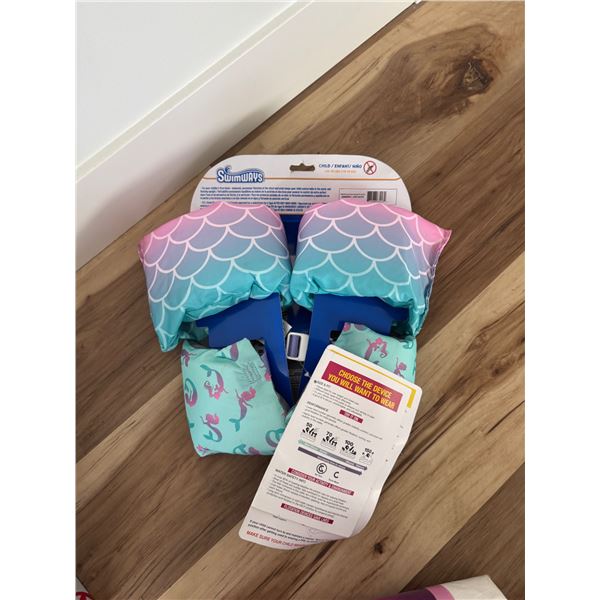 New Swimways child 33-55lbs