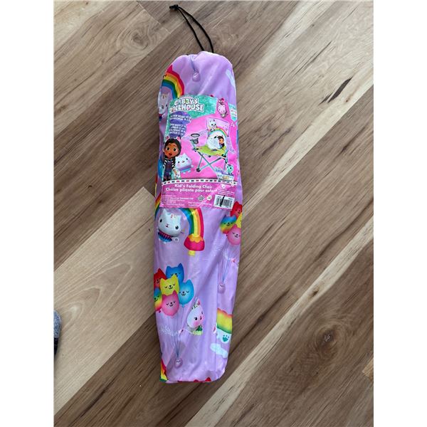 new Cabbys Dollhousw kids folding cgair