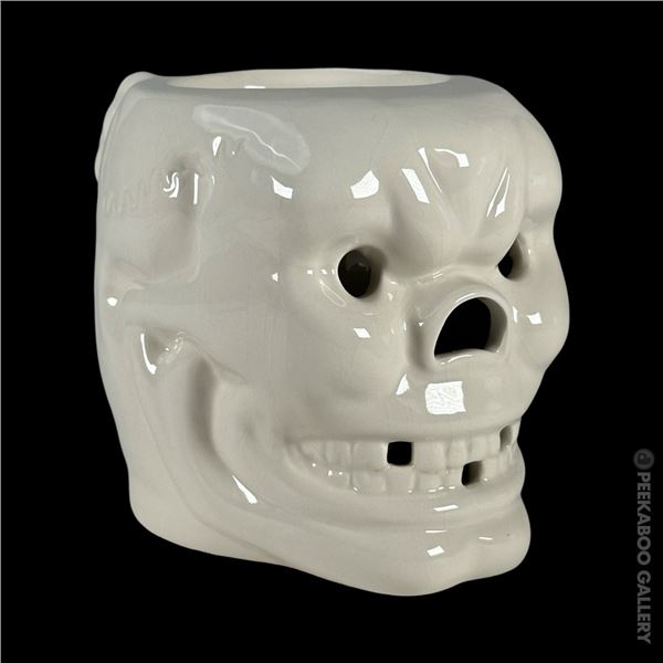TRADER VIC'S HANDLED "ROUND JAW" SKULL MUG IN ORIG. BOX.