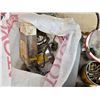 Image 2 : Misc Tools/Hardware/Auto Parts/Vintage Tins/Vintage Tabacco Tins & Tubs