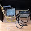 Image 1 : Pair of work lights