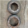 Image 1 : 2 brake drums-10 bolt
