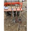 Image 1 : 3 Shovels/Rake.