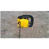 Image 3 : McCulloch 12" yellow chainsaw