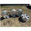Image 1 : 4 six hole alum chevy rims