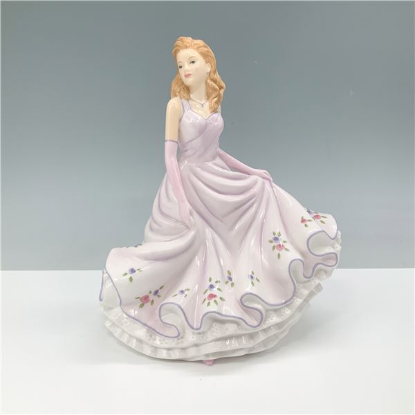 Royal Doulton Pretty Ladies Figurine, Danielle HN5529 w/ Box