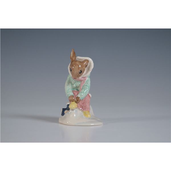 Royal Doulton Bunnykins Figurine, Girl Skater DB153