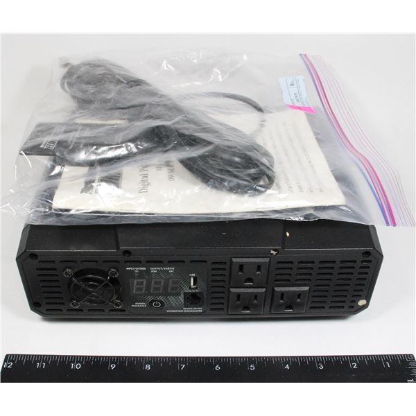 MOTOMASTER 1750 WATT DIGITAL POWER INVERTER