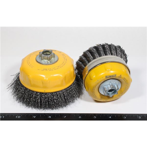 LOT OF 2 LARGE DEWALT WIRE CUP BRUSHES. NEW
