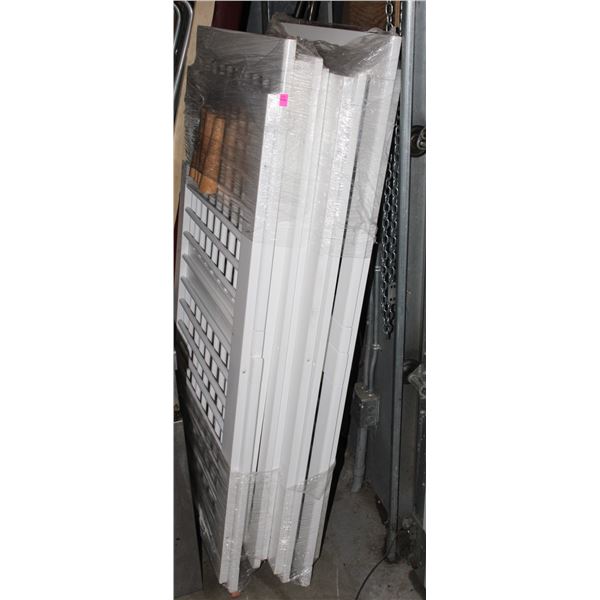 LARGE PILE OF SCRAP MATERIAL (WOOD) PAINTED WHITE